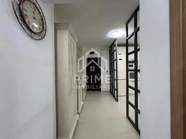 DE VANZARE - Apartament -estetic placut- 68 mp, 2 camere - parcare - 5