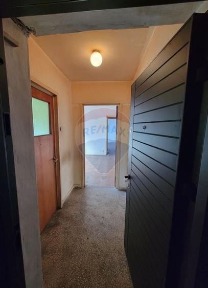 2 cam | Bazilescu | 46 mp + balcon 10 mp | etaj 8 | renovabil - 2