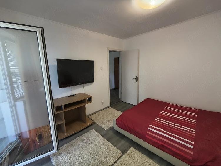 Apartament cu 2 camere semidecomandat în Girocului