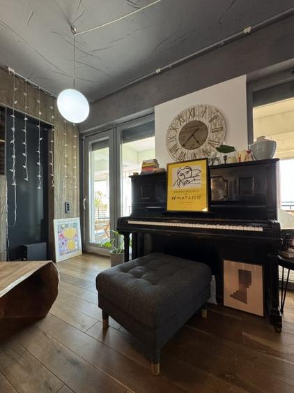 Un apartament ca o casa, cu peluza si ponton pe lac - 7