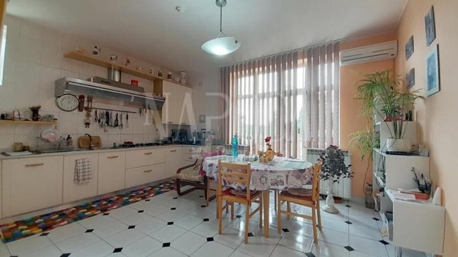 Casa 7 camere de vanzare in Gheorghe Doja Oradea, Oradea - 3