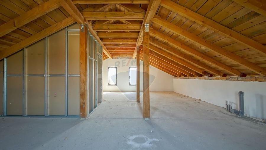 Comision 0 %! Casa de vanzare, Sanpetru! - 19