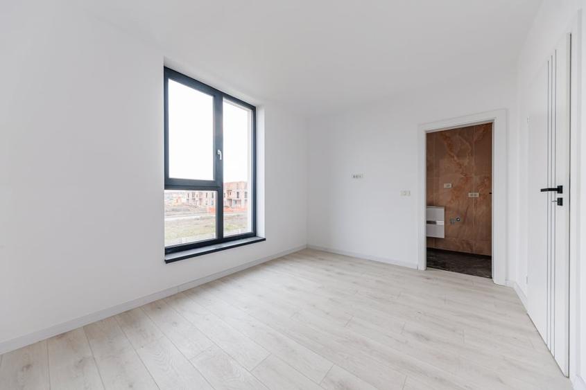 Duplex 5 camere, grădină, 3 băi | RPC Village-Mehala | 10 min. de centru - 9