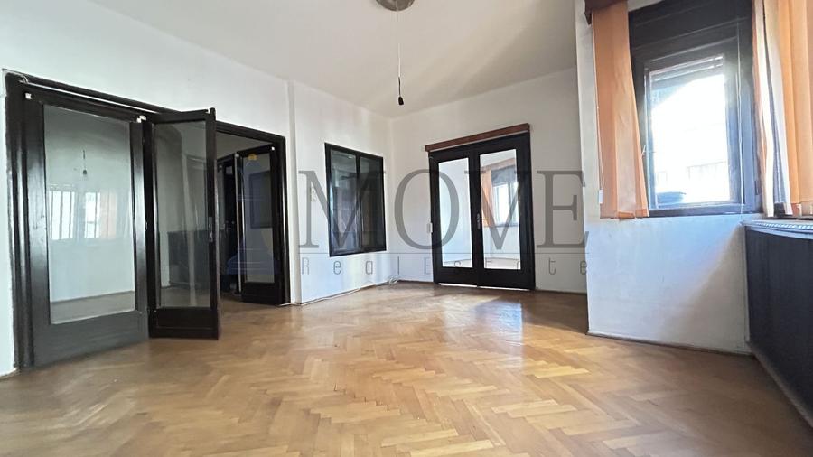 Un apartament plin de emoție in imobil istoric - 9