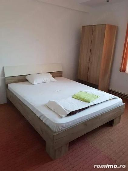 Garsoniera zona 23 August - 3