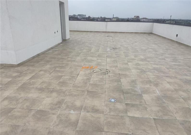 Penthouse cu 4 Camere si terasa de 160 mp in zona centrala a - 6