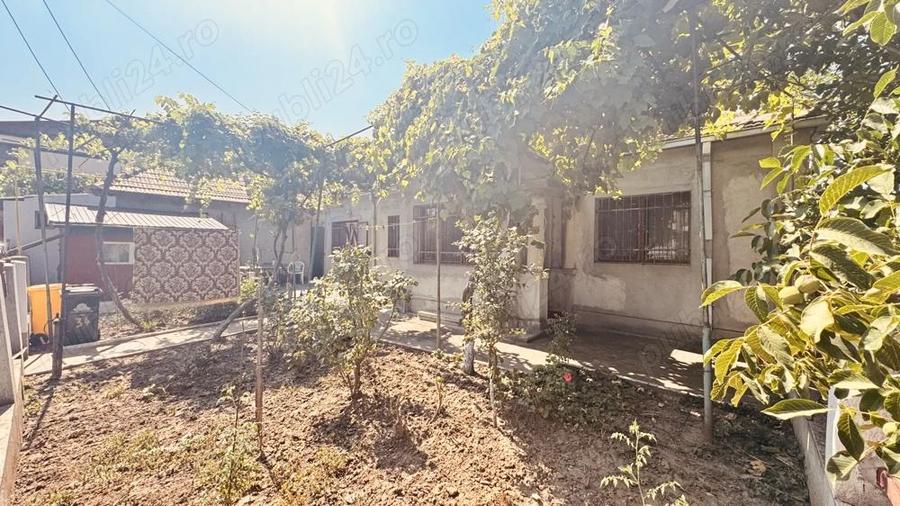 Casa pe colt de vanzare - zona Coiciu -Strajerului Trandafirului - 1