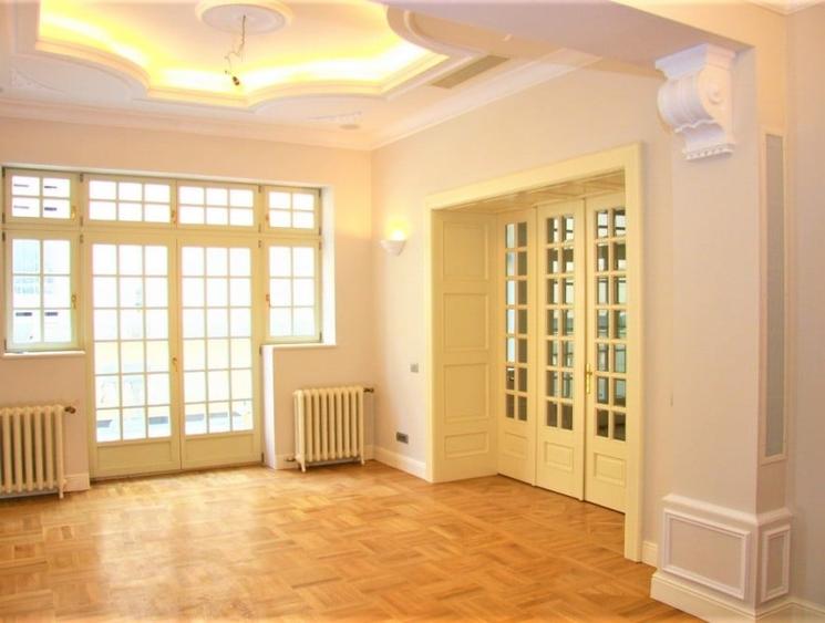 Imobil spectaculos 806 mp, 500mp teren Universitate - 2