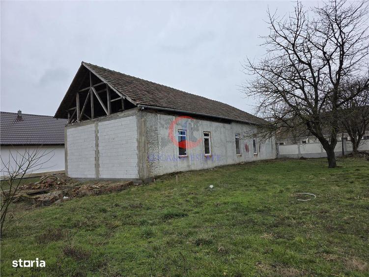 Proprietate cu potential investitional in Pischia 190 - 4