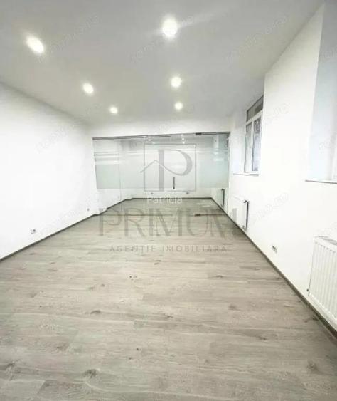 Inchiriez spatiu central pentru birou 55 mp - 1