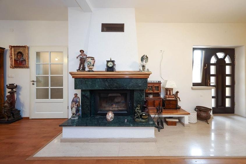 Casă deosebită de v&acirc;nzare &icirc;n centrul Brașovului - 20