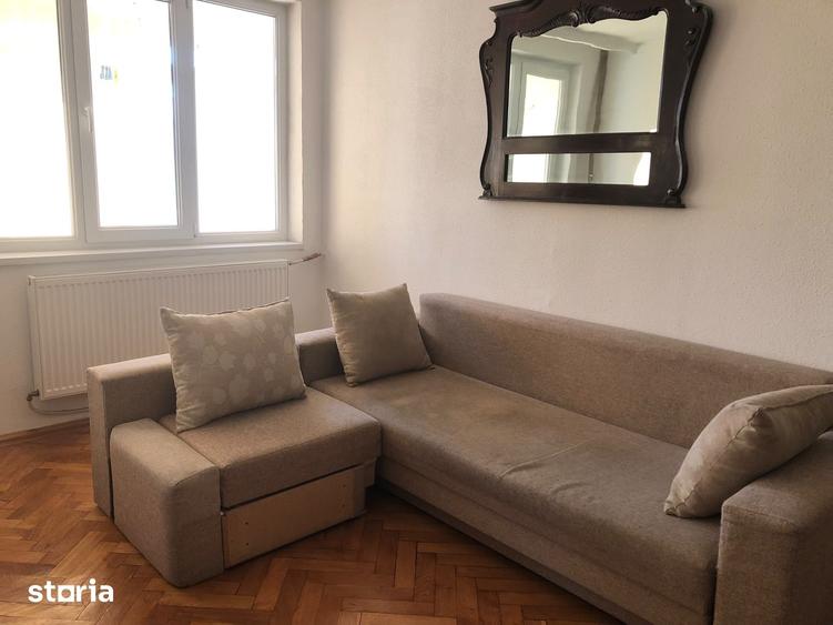 Apartament cu 2 camere semidecomandat în Ostroveni