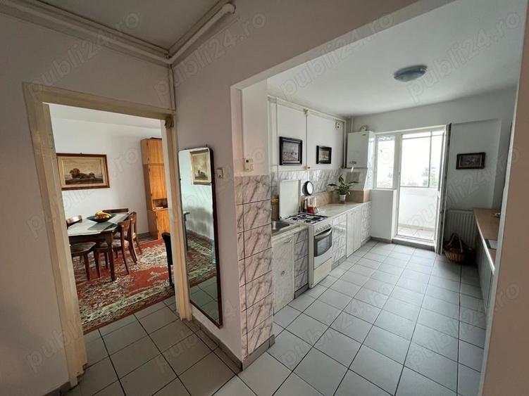 Apartament cu 2 camere decomandat în Republicii