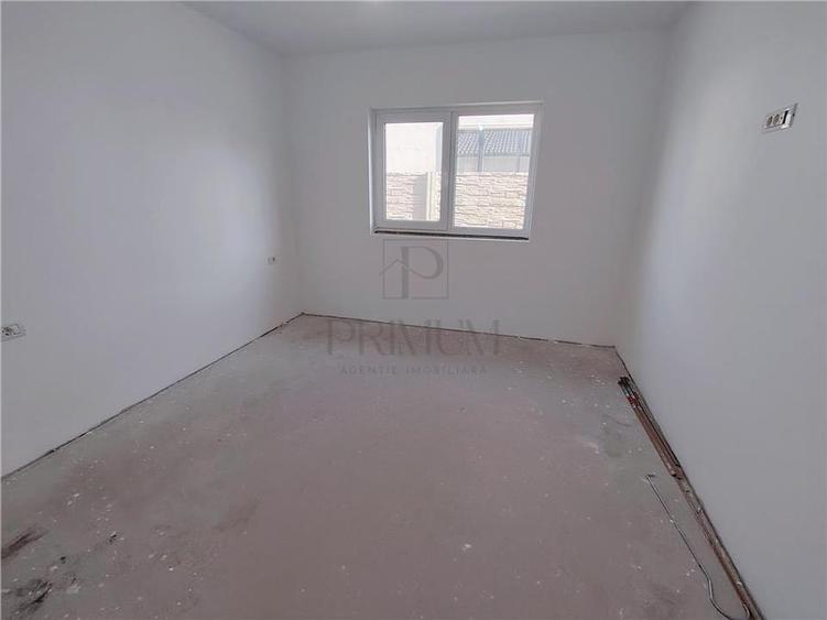 Duplex separat prin dressing - zona usor accesibila - compartimentare practica - 3