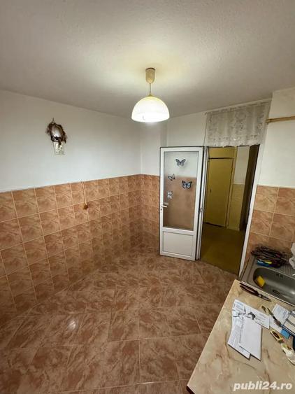 Vanzare apartament 4 camere - 10