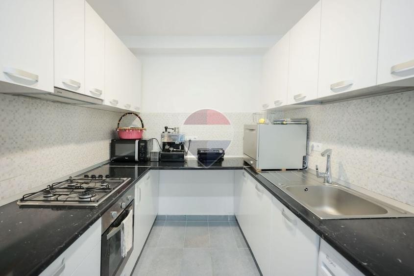 Vânzare apartament 4 camere, acces auto - parcare, Central - Cuza Vodă - 6