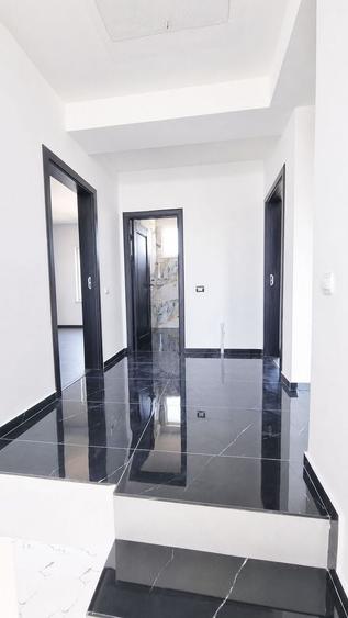 Casă individuală cu 5 camere cu Canalizare în Lumina