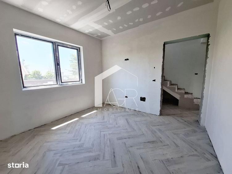 Casă cu 4 camere în Păulești