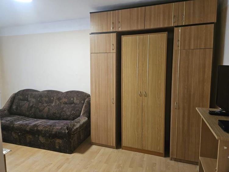 Garsonieră nedecomandată în UTA