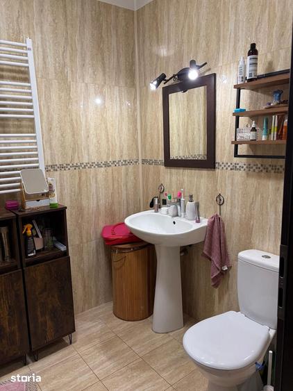 Garsonieră decomandată în Central
