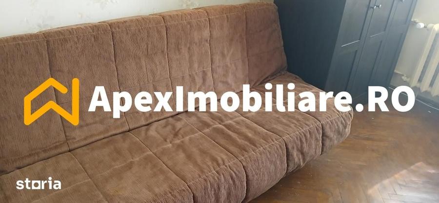 Apartament cu 3 camere semidecomandat în Grivița