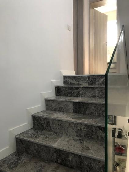 Duplex cu 5 camere cu Canalizare în Central
