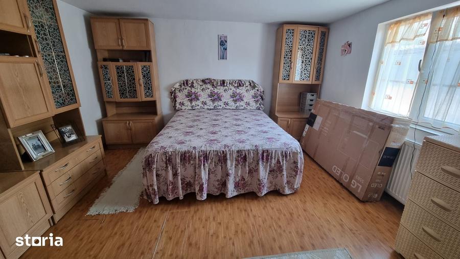 Casă cu 2 camere cu Teren 202 Mp în Central