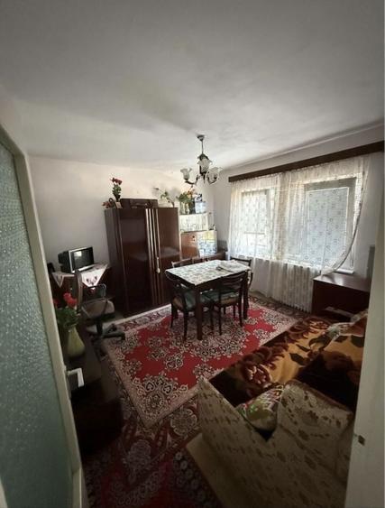 Apartament cu 3 camere semidecomandat în Govândari