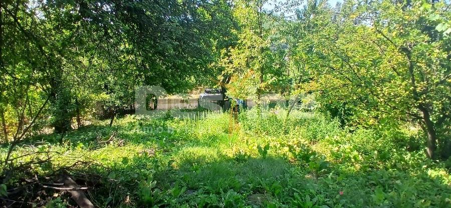 Teren Construcții intravilan de 3015 mp, în Mălăeștii de Sus