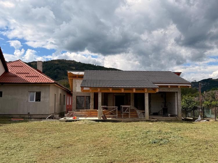 Casă cu 2 camere în Central