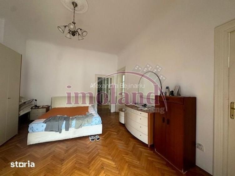 Apartament 4 camere in vila interbelica- vanzare- zona Gara de Nord