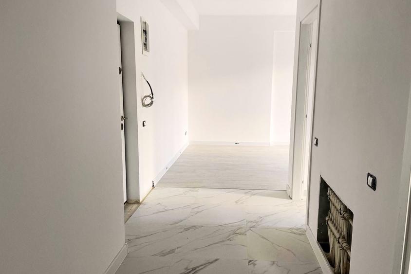 Apartament cu 3 camere decomandat în Politehnica