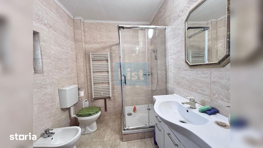 Casă cu 2 camere cu Canalizare în Central