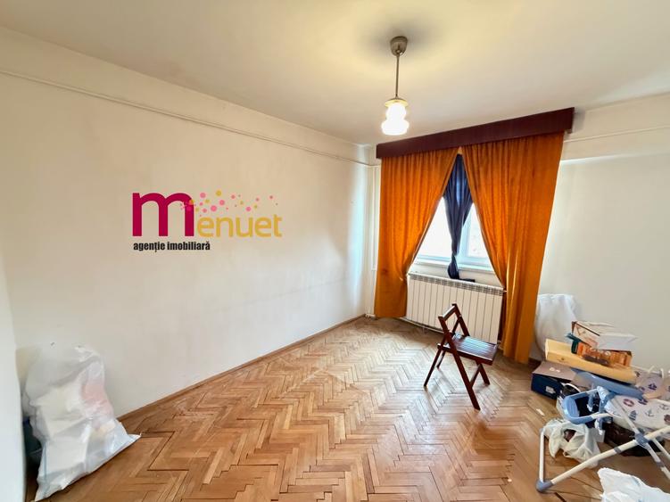 Apartament cu 4 camere în Babadag