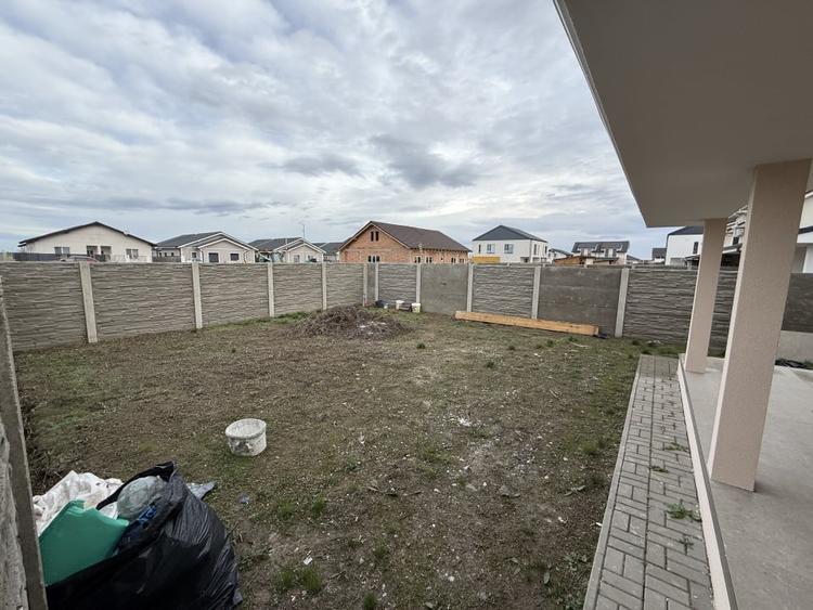 Duplex cu 3 camere cu Teren 300 Mp în Calea Urseni
