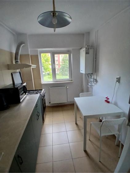Apartament cu 2 camere decomandat în Județean