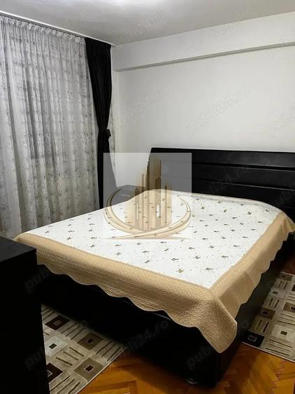 Apartament cu 3 camere decomandat, mobilat în Lunei