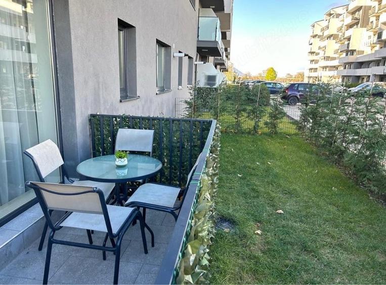 Apartament cu 2 camere semidecomandat în Exterior Vest