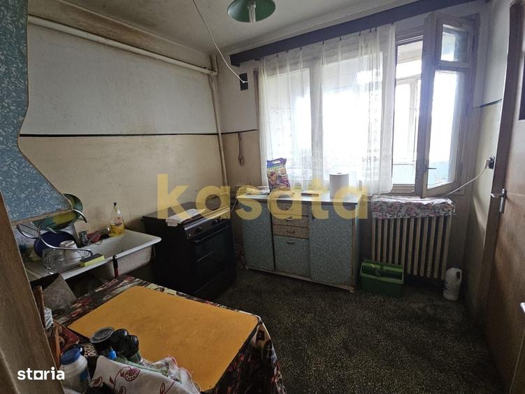 Apartament cu 2 camere semidecomandat în Titan
