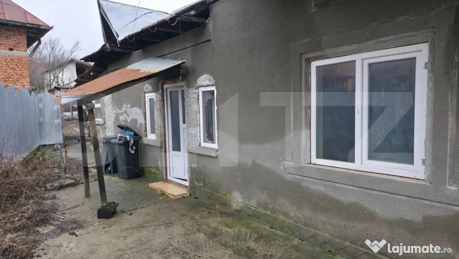 Casă cu 3 camere cu Teren 764 Mp în Central