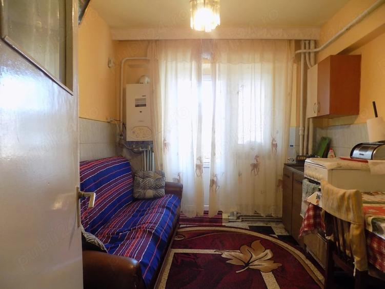 Apartament cu 2 camere decomandat în Radu Negru
