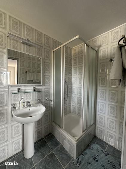 Agentia imobiliara VIGAFON vinde pensiune-casa de vacanta Predeal - 1