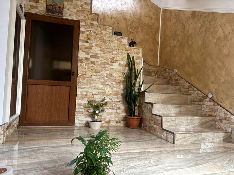 Casă cu etaj în Lugoj de vânzare sau schimb cu casa la sat  - 3