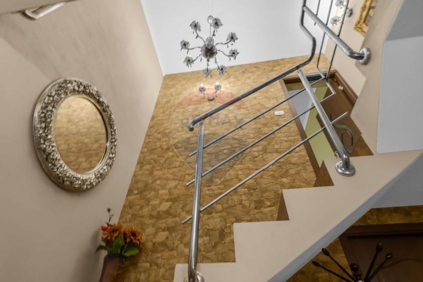 Casa noua pe colt si teren 1079 mp de vanzare in Macea,Arad - 19