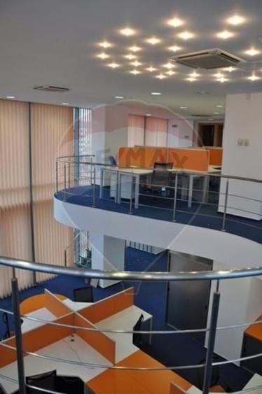 Spatiu de birouri ultracentral - 1