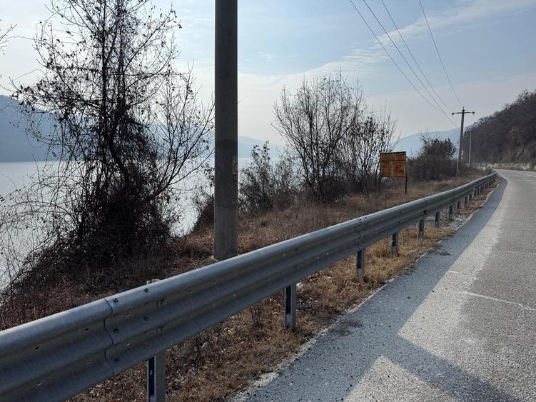 Teren intravilan Dubova - la Dunare - 3