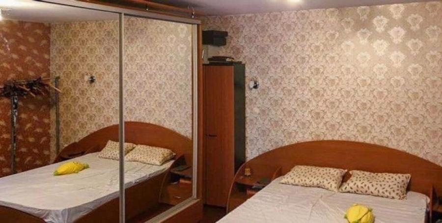 Casă individuală cu 10 camere în Scriitorilor - 16