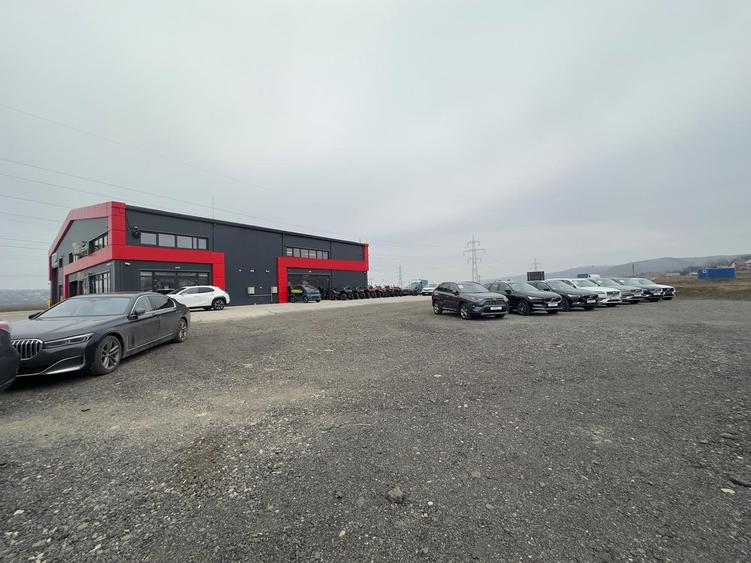 Spatiu 369mp, Rond Uricani, aproape de Metro - 10