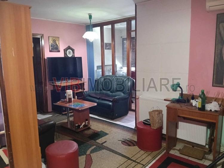 Casă spațioasă de vânzare | Parter + Etaj | Ideală pentru locuință sau activitat - 4