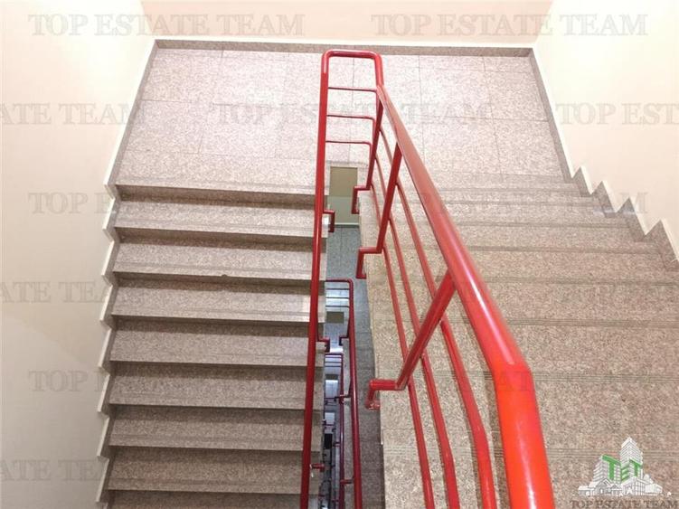 Super apartament cochet din 2008 cu 3 cam. si balcon plus loc de parcare, avand - 17